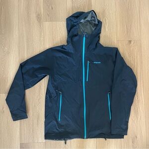Patagonia Men's Dark Blue Rain Jacket